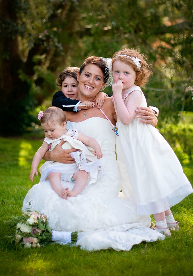 bride and flower girls 